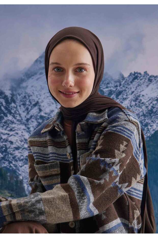 شال ممشط باللون الكاكاو - 3