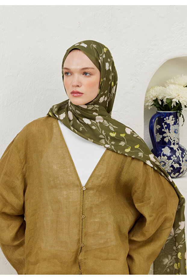 شال رامي منقوش بالزهور الناعمة - 5