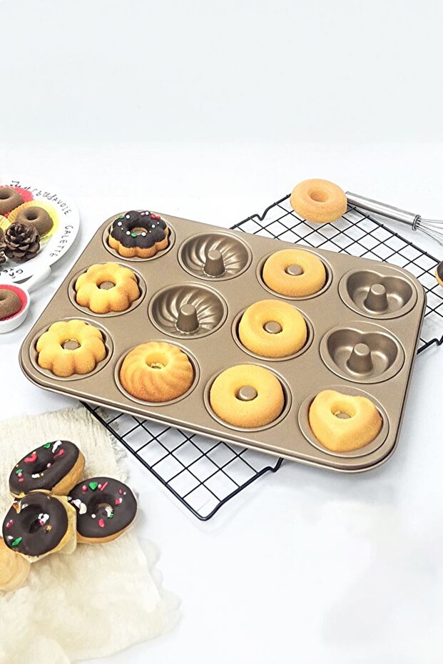 Carbon Steel 12 Li Flower Heart Shape Donut Cake Baking Mould Mt123
