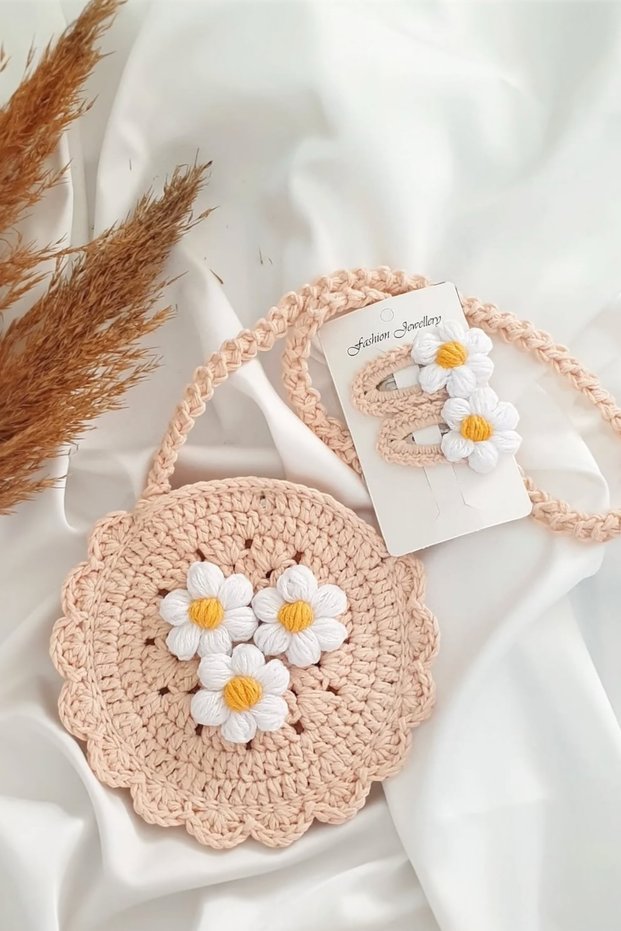 Baby Girl/Child Decorative Knitted Bag and Buckle Set
