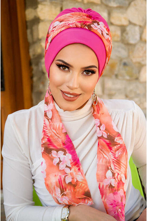 Powder Soft Floral Patterned Bonnet