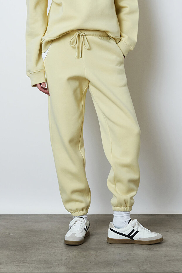 Elastic Jogging Pants - 2