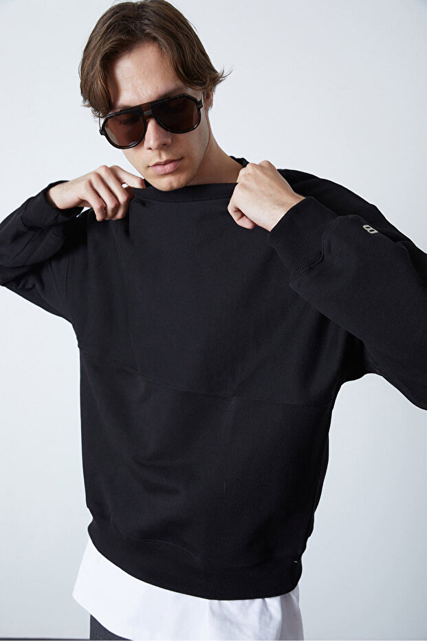 Basic Oversize Sweatshirt - 1