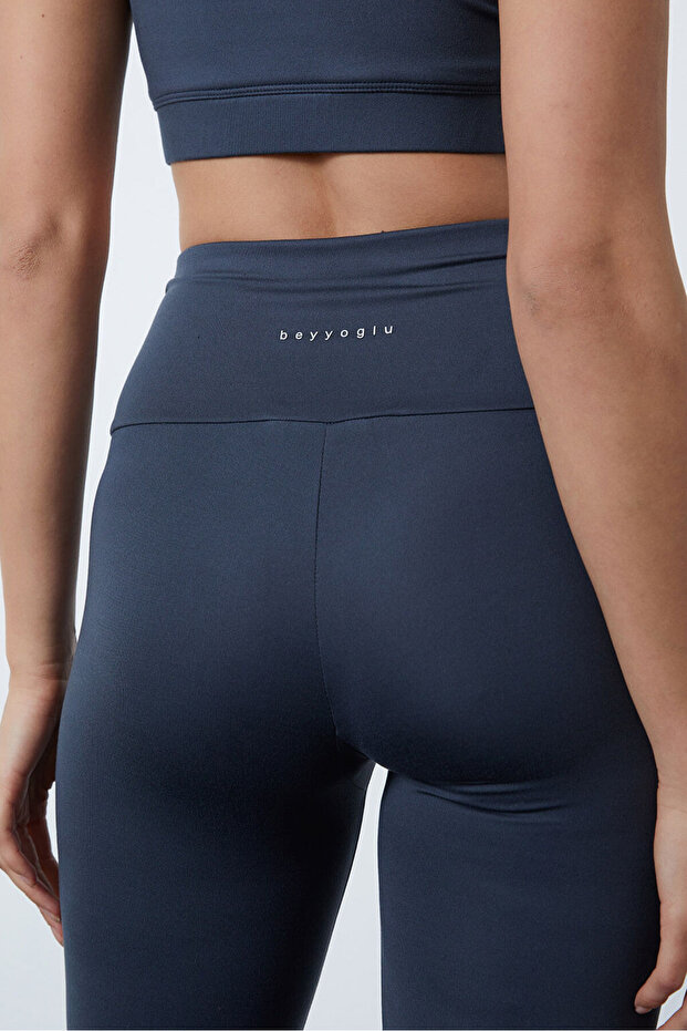 Yırtmaç Detaylı Tayt - 1