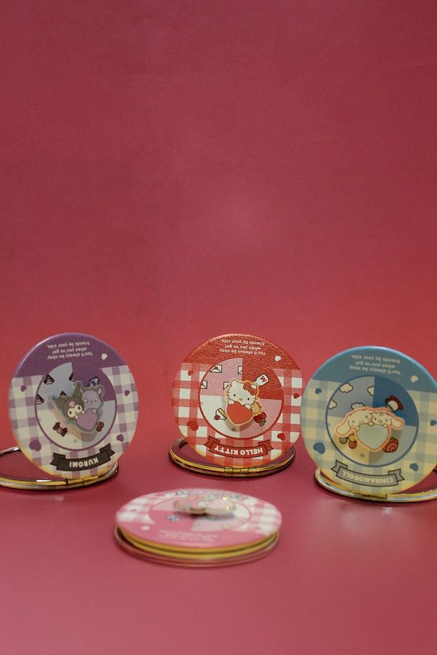 Sanrio Lisanslı Katlanır Çift Taraflı Ayna - 2