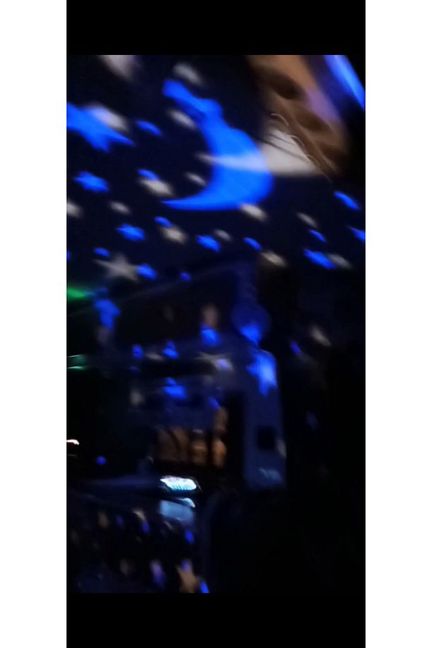 Gece lambası yıldızlı duvar yansımalı ışık - 6