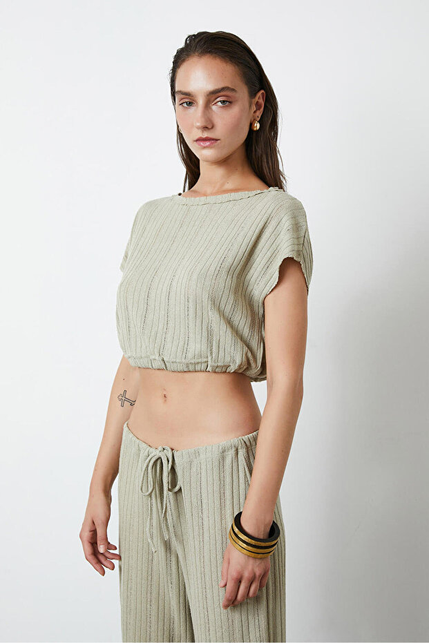 Kayık Yaka Crop Bluz - 3