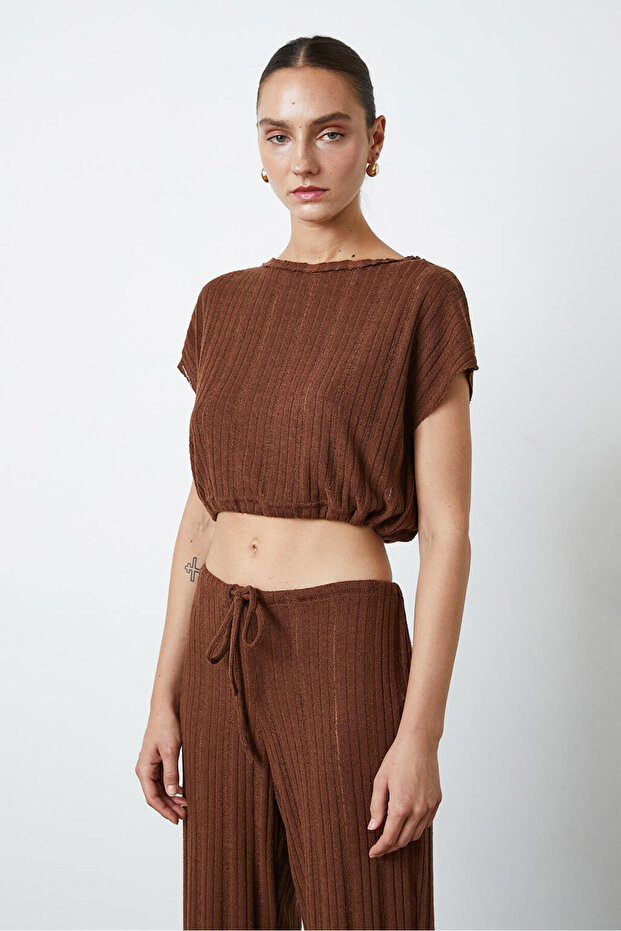 Kayık Yaka Crop Bluz - 3