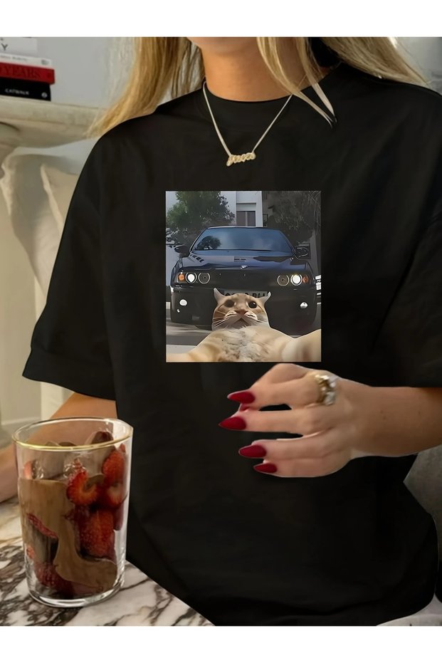 Retro-Inspired Graphic T-Shirt for Women with Cat and Car Design - Round Neck