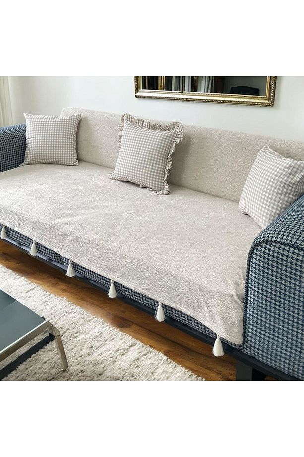 Pati Dostu Koltuk Örtüsü Döşemelik Kumaş Püsküllü Kaymaz Sırt Ve Oturma Yerini Kaplar 140x200 Cm - 2