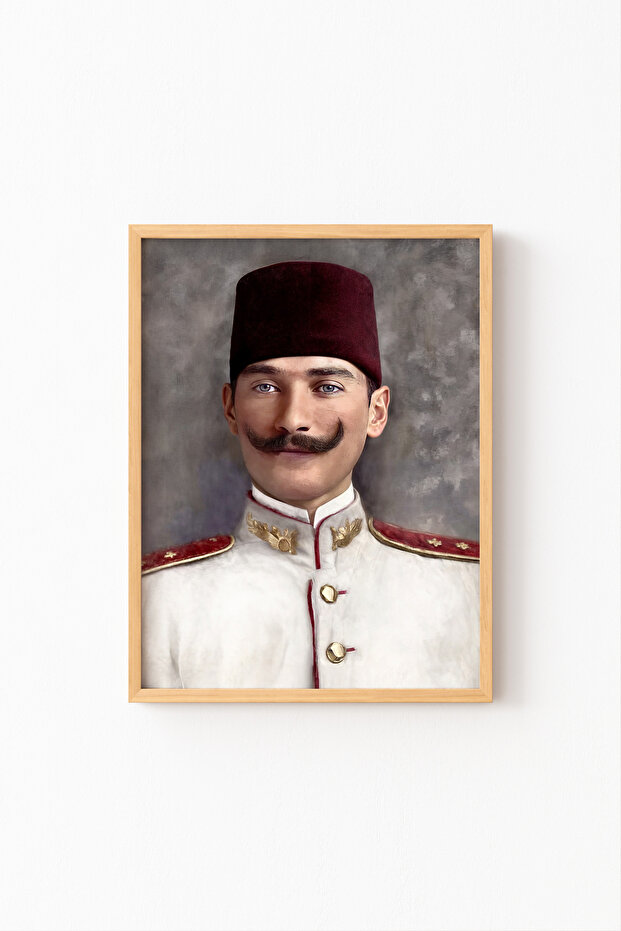 صورة أتاتورك - إطار خشبي منقوش