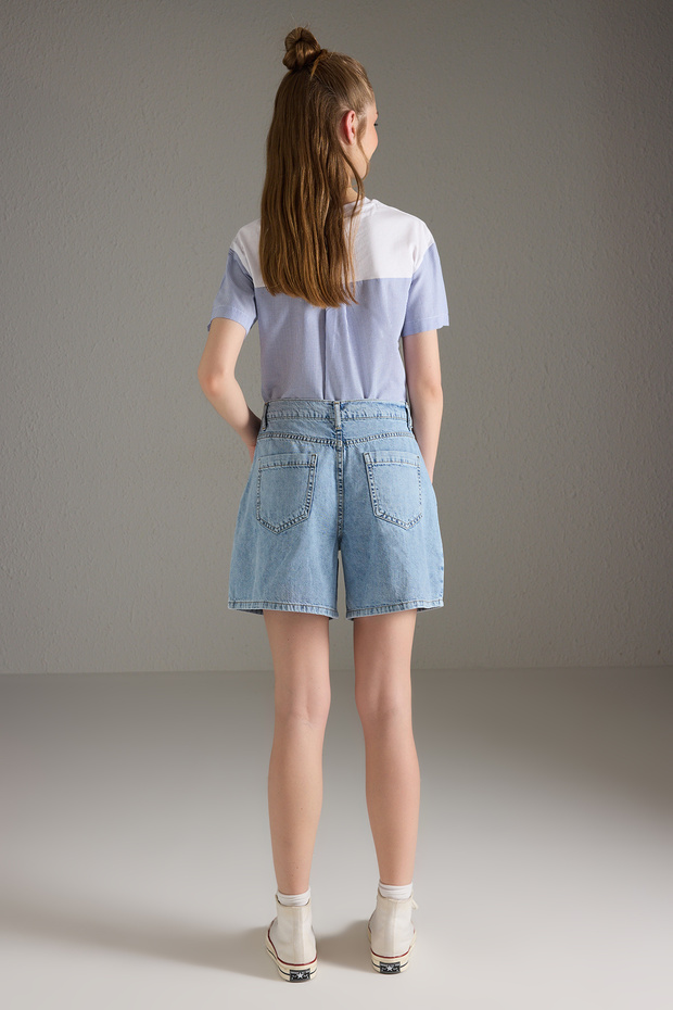 Mavi Yüksek Bel Pileli Denim Bermuda TWOSS25SR00179 - 4
