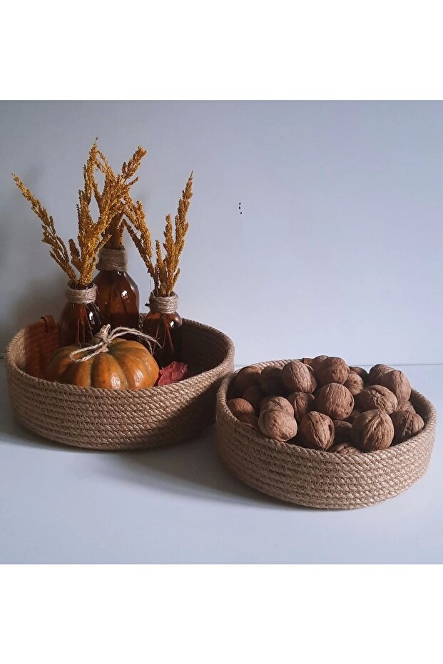 Multi-Purpose 2-Piece Basket Set is made of Wicker 6mm Jute Rope.