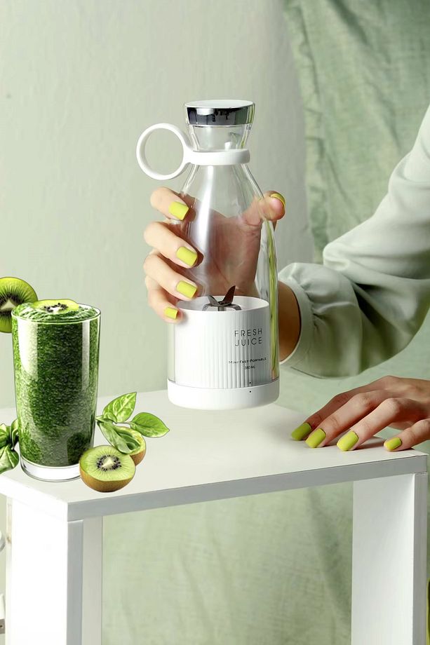 Taşınabilir Mini Şarjlı Blender Smoothie 380ml - 8