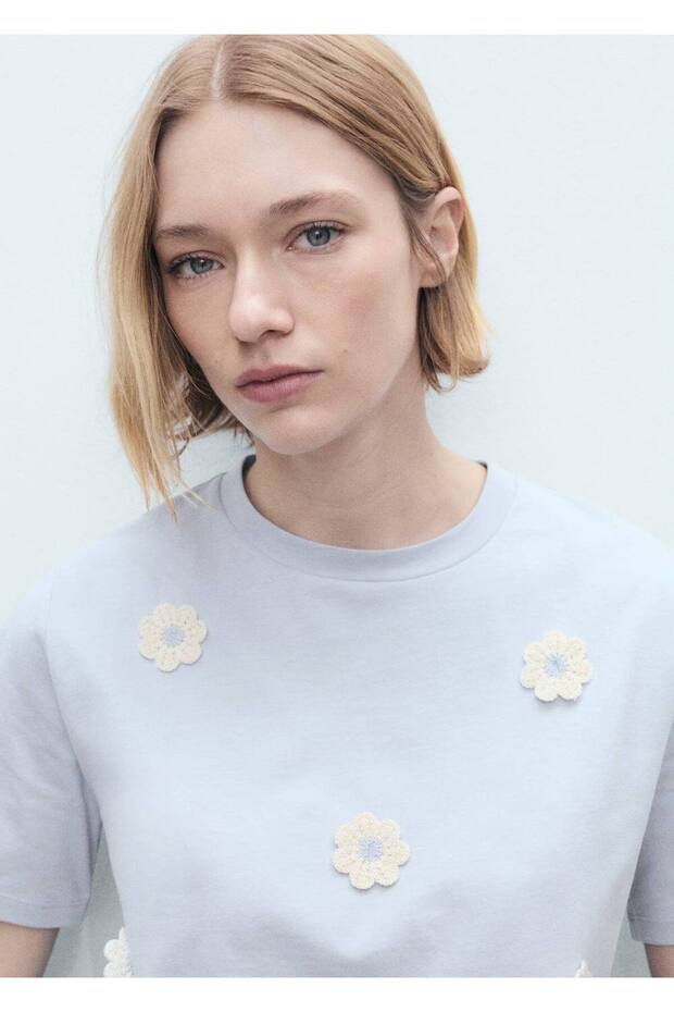 Çiçek aplikeli pamuklu tişört - 5