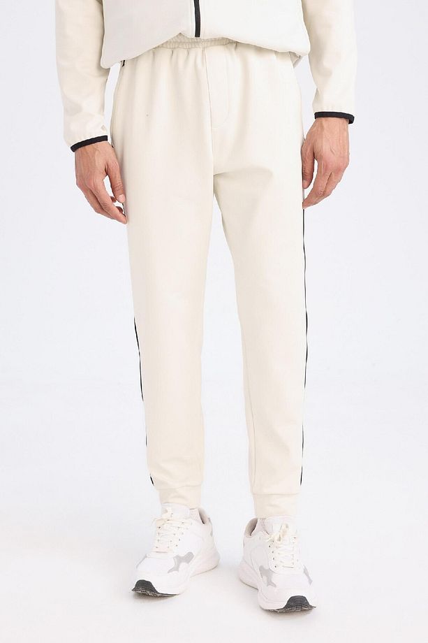 DeFactoFit Standart Fit Jogger Eşofman Altı Skuba Dalgıç Kumaş Sporcu Beli Lastikli B4537AX25SP - 1