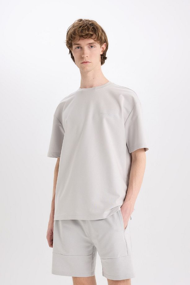 Slim Fit Dar Kesim Dar Paça Basic Düz Şort B8674ax25sp - 4