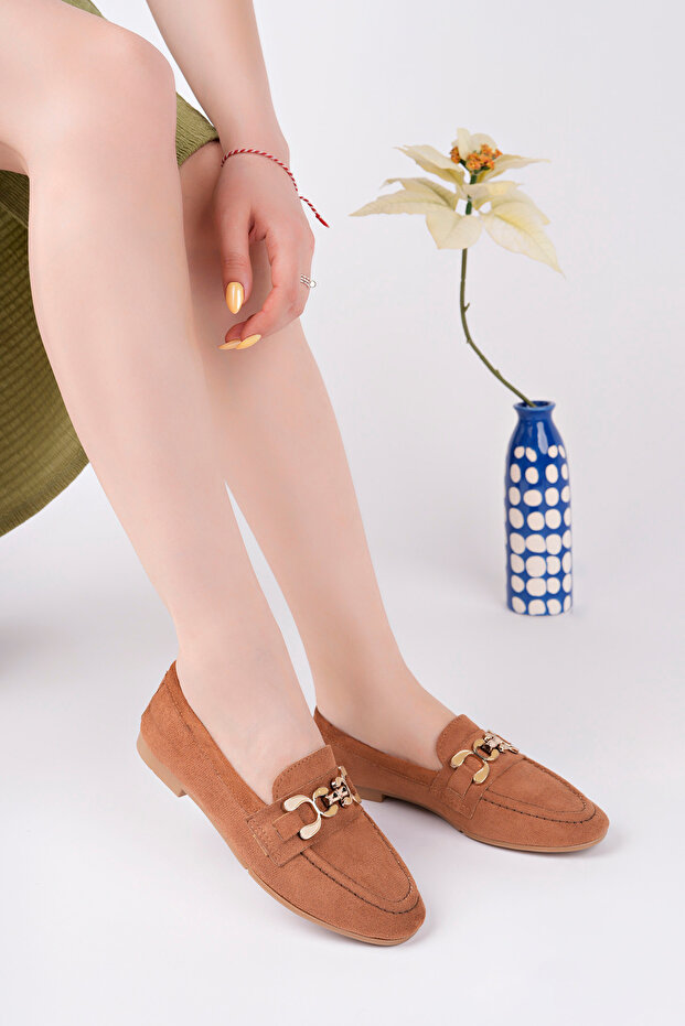 Tan Babet Buckle Detailed Casual Shoes