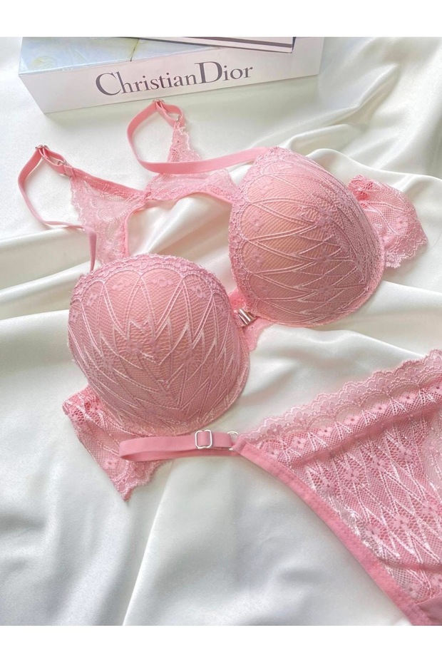 Butterfly Detail on the Back Front Opening Clip-On Padded Bra Underwear Set