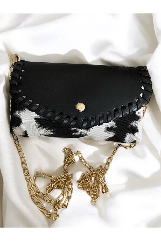 Women's Black and White Patterned Chain Strap Mini Crossbody Bag