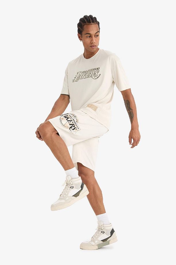 DeFactoFit NBA Los Angeles Lakers Standart Fit Kısa Paça Şort E0368AX25SP - 5
