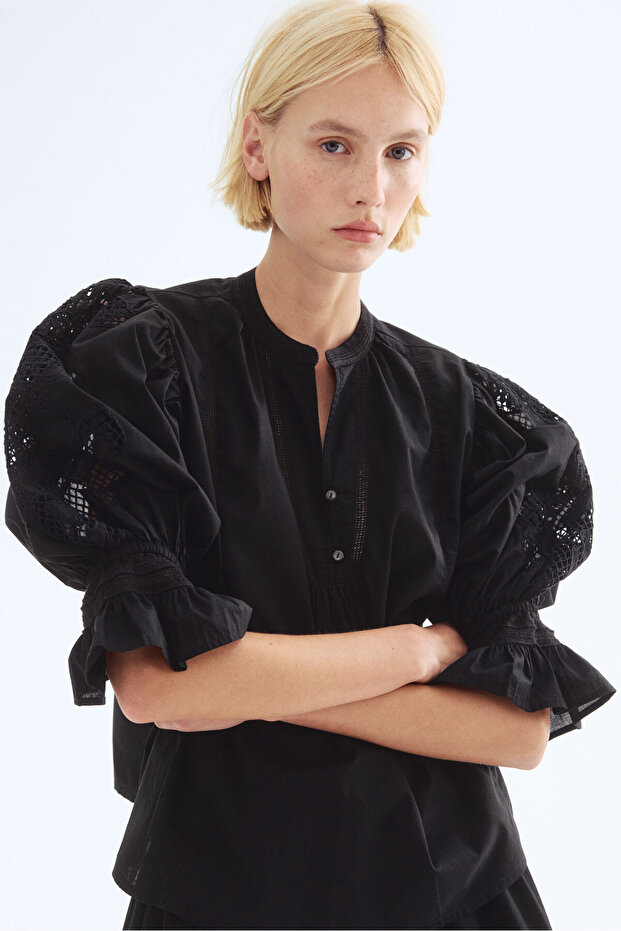 Nakış İşlemeli Bluz - 1