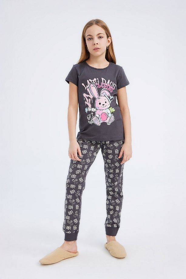 Kız Çocuk Pijama Takımı Bisiklet Yaka Baskılı Kısa Kollu Üst Beli Lastikli Desenli Uzun Alt E2219a82 - 2