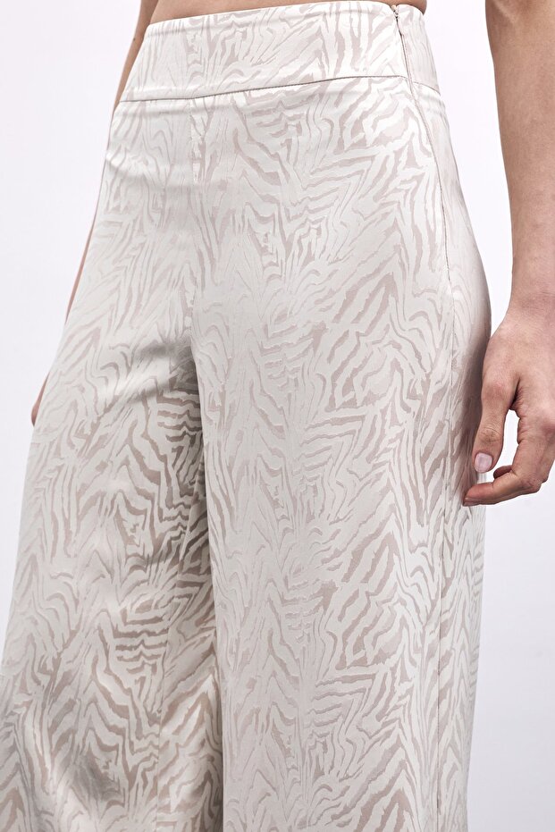 Zebra Patterned Trousers - Beige - 3