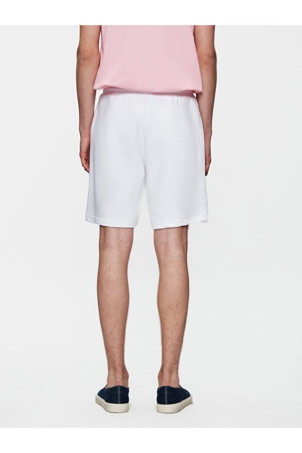 Baskılı Loose Beyaz Şort - 3