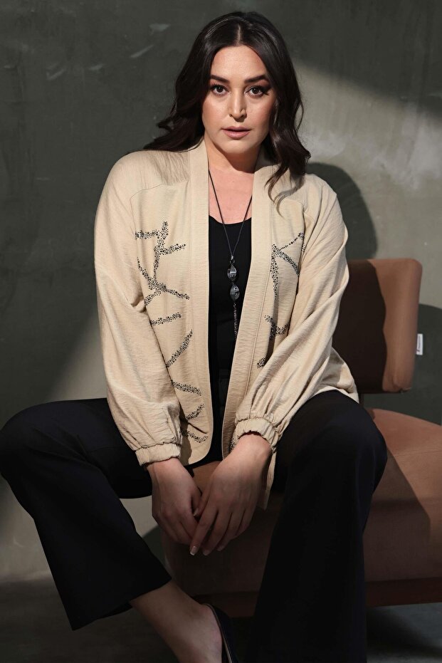 Trend42plus سترة المنك المطبوعة بحجر أمامي مقاس كبير - 3