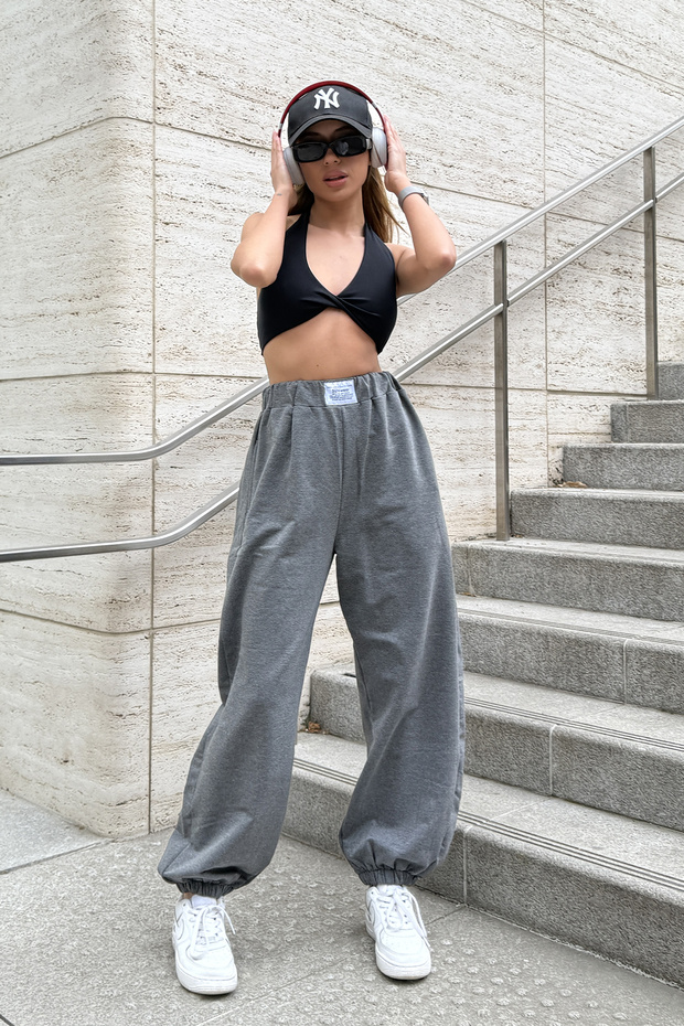 بنطال رياضي نسائي من Anthracite Label بتفاصيل خيطين