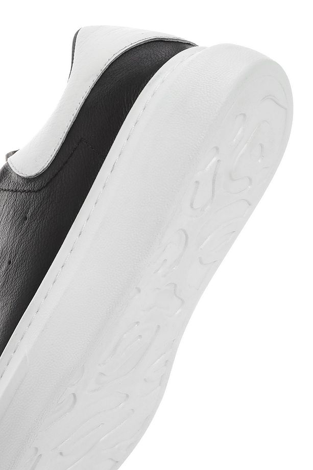 Erkek Siyah Bağcıklı Kalın Tabanlı Deri Sneaker 25SFD752218 - 8