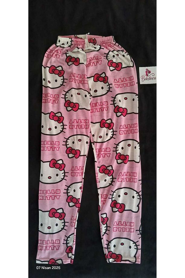 Pembe Kumaş Üzerinde Hello Kitty Desenli Pijama Altı - 5