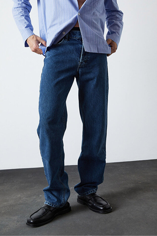 Straight Fit Jean - 3
