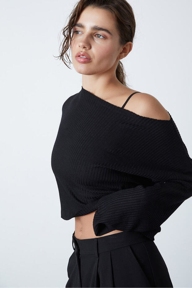 Kayık Yaka Body - 1