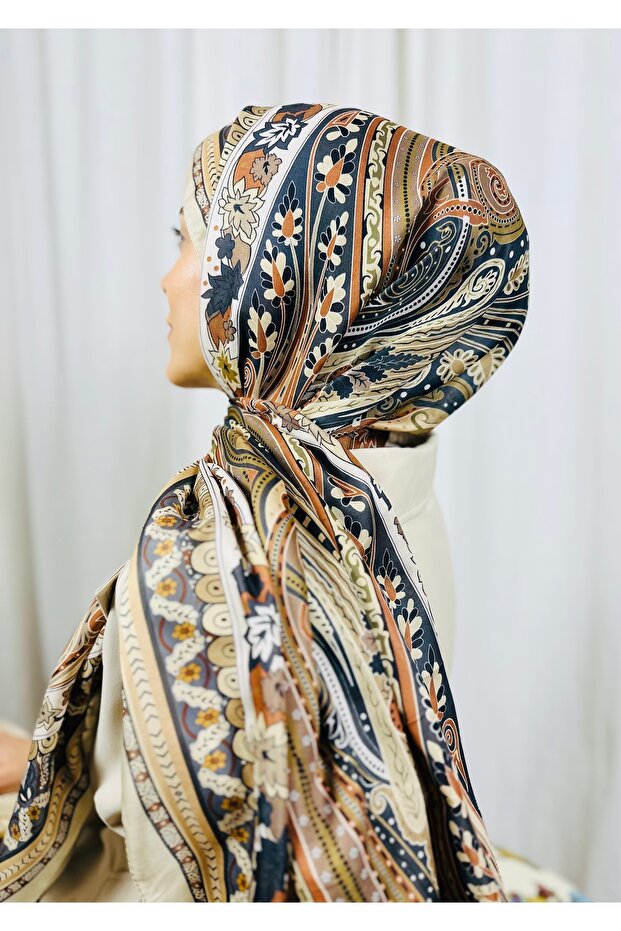 Premium Round Retro Pattern Soft Cotton Shawl - Capture a Stylish Style with Its Ethnic Pattern - 1