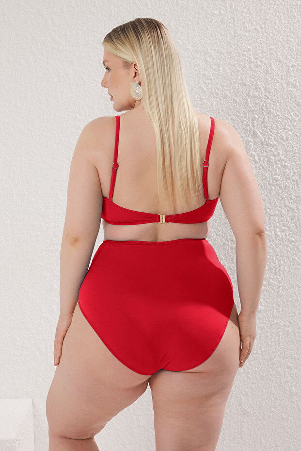 Kırmızı Yüksek Bel Aksesuar Detaylı Büyük Beden Bikini Altı TBBSS25CR00000 - 5