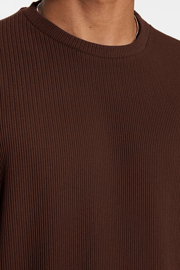 Kahverengi Oversize/Geniş Kesim Dokulu Ottoman T-Shirt TMNSS23TS00081 - 5