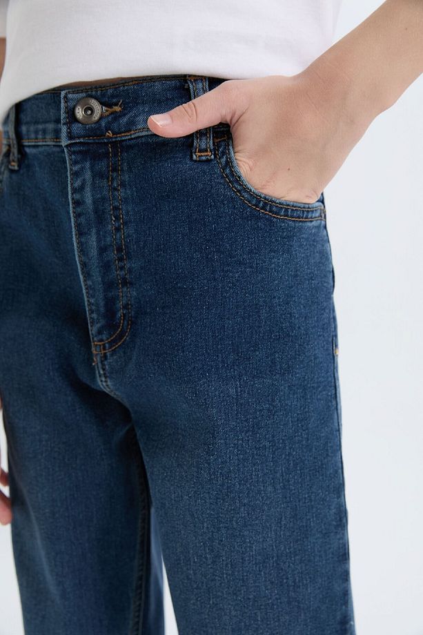 Erkek Çocuk Loose Fit Düz Paça Basic Düz Jean Pantolon C3698a824wn - 5