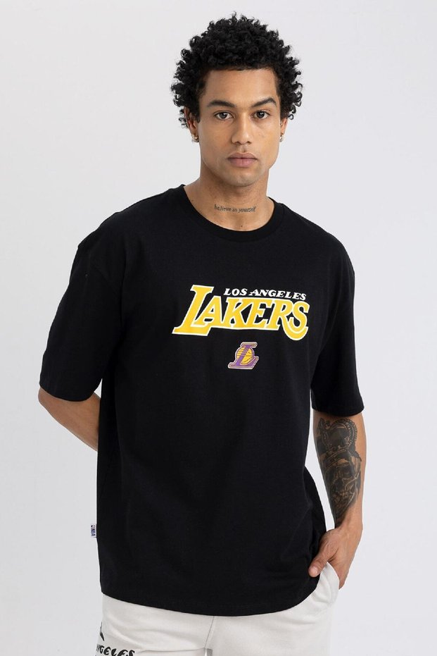 Fit Nba Los Angeles Lakers Boxy Fit Crew Neck Short Sleeve T-Shirt T7062Az24Sm