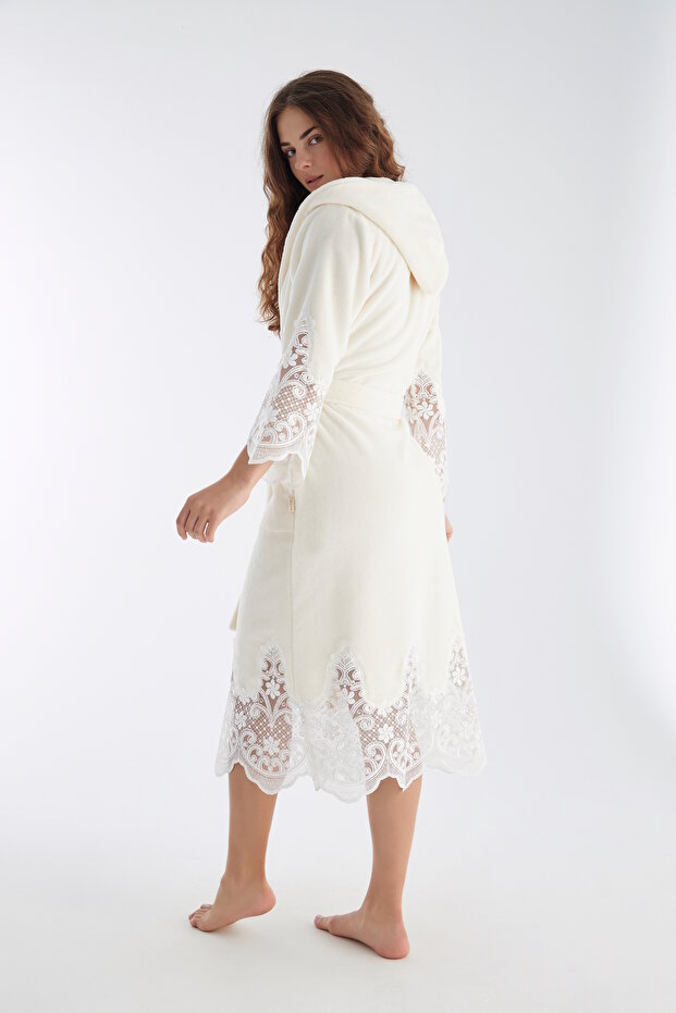 Dantelli Kapüşonlu Bambu Pamuk Bornoz - 5