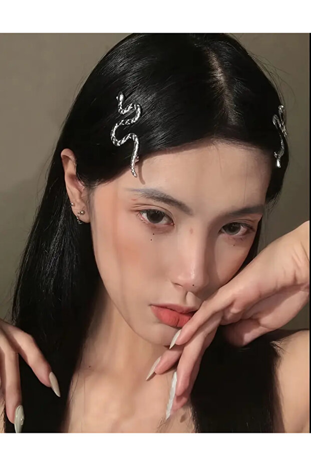 Yeny Single Snake Detailed Metal Hair Clip