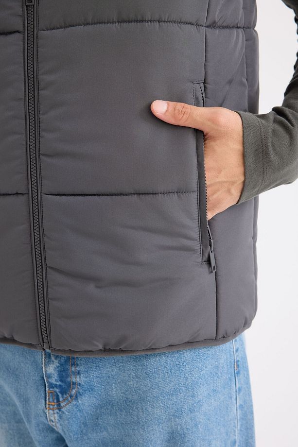 Regular Fit Dik Yaka Fermuarlı Şişme Yelek D6286AX25SP - 5