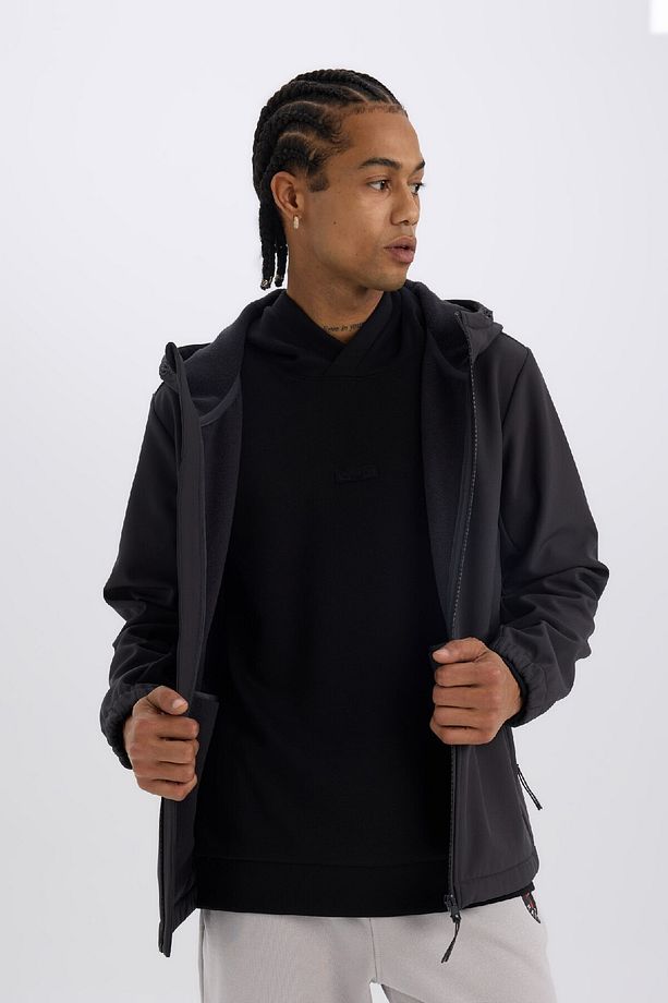 DeFactoFit Su İtici Regular Fit Kapüşonlu Fermuarlı Softshell Mont D6178AX25SP - 1