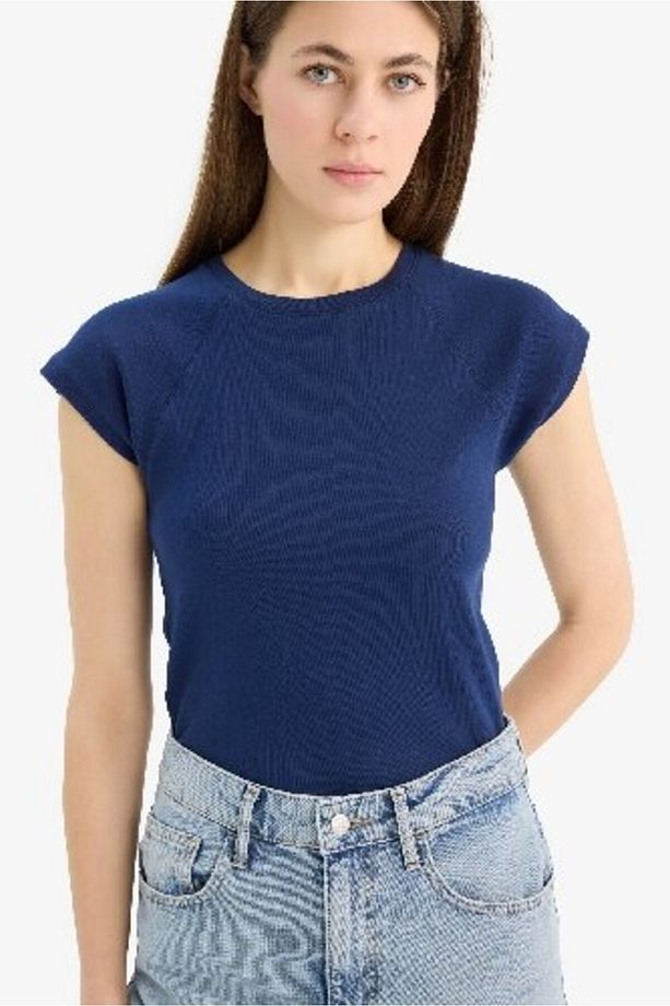 Slim Fit Dar Kesim Bisiklet Yaka Basic Düz Ribana Kısa Kollu Tişört C7334AX25SP - 1