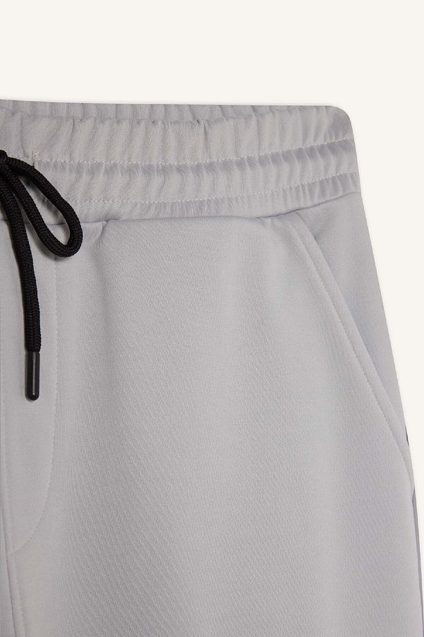 DeFactoFit Sporcu Jogger Eşofman Altı Standart Fit Üç Cepli Beli Bağcıklı Lastikli Paça D3741AX24WN - 2