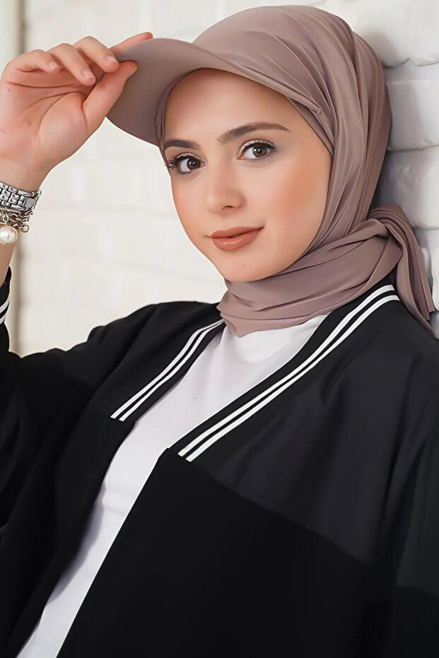 Ready-made Shawl with Hat and Bonnet. Pool Sea Bonnet Shawl that can be used over a Hijab.