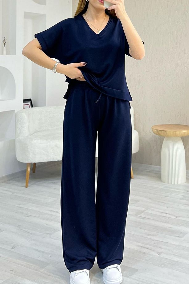 Yumuşak Doku Modal Kumaş Rahat Kesim V Yaka Eşofman Takımı - 4