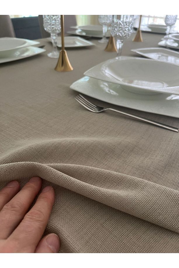 Piko Sarma Detaylı Polyester Keten Dertsiz Masa Örtüsü Taş Rengi - 6