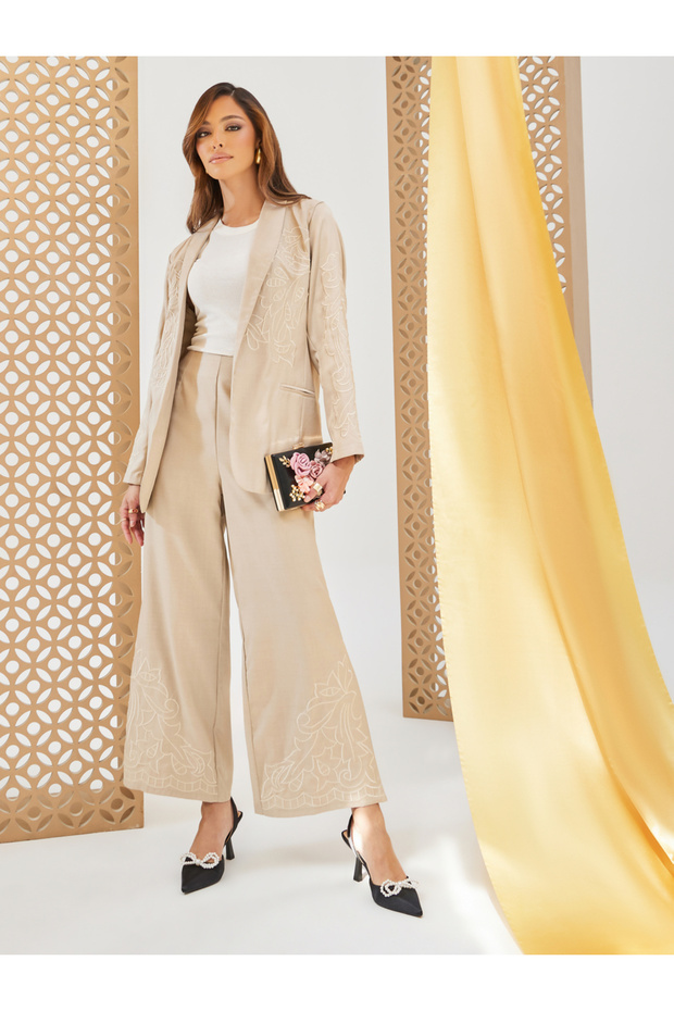 سترة مطرزة بقصّة عادية - 2